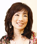 日野佳恵子